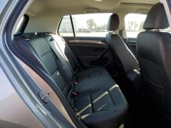 Volkswagen Golf SE 2019 9