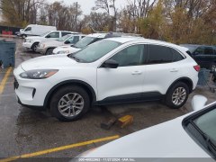 Ford Escape SE 2022 3