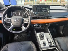 Mitsubishi Outlander SEL 2022 5