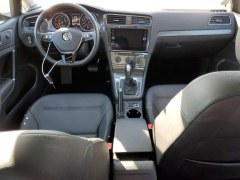 Volkswagen Golf SE 2019 7