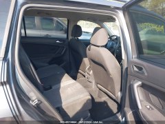 Volkswagen Tiguan S 2019 11
