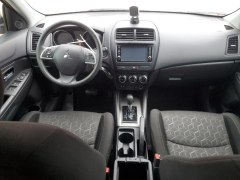 Mitsubishi Outlander Sport ES 2024 7