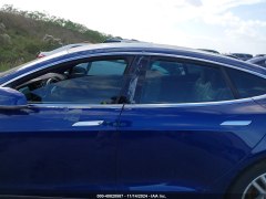 Tesla Model S P85D 2015 3