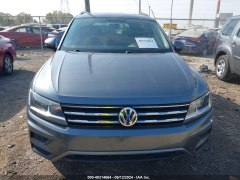 Volkswagen Tiguan S 2019 1