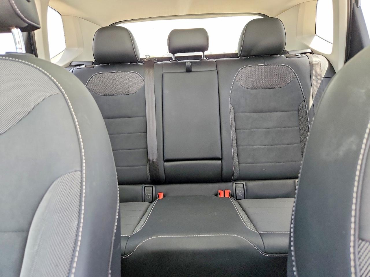 Volkswagen Taos SE 2022 9