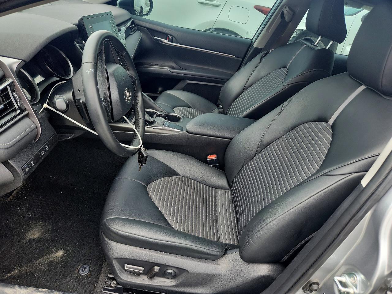 Toyota Camry SE 2022 6