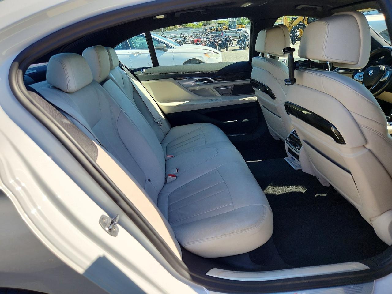 Bmw 740 I 2019 9