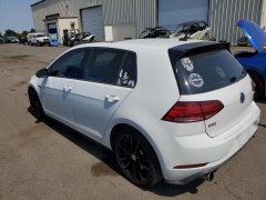 Volkswagen Golf GTI 2021 5