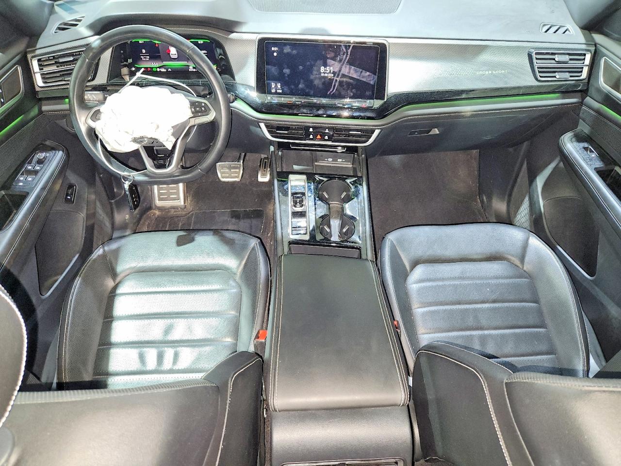 Volkswagen Atlas Cross Sport SEL R-Line 2024 7