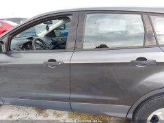 Ford Escape S 2018 3