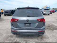 Volkswagen Tiguan S 2022 6