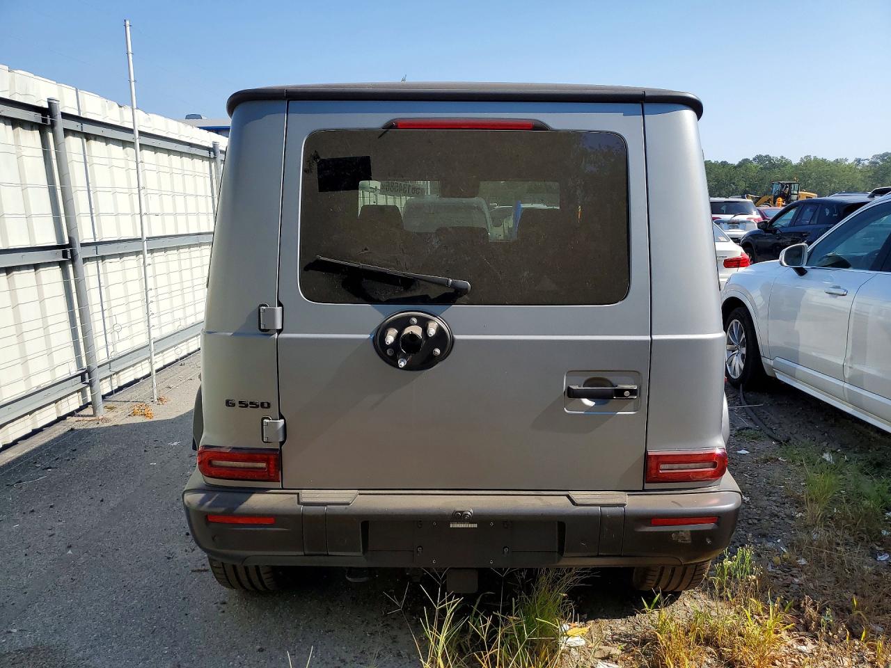 Mercedes-Benz G 550 2025 5