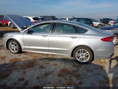 Ford Fusion Hybryd SE 2018 4