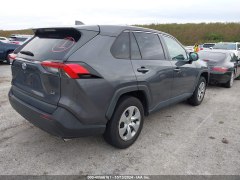 Toyota RAV4 LE 2022 7