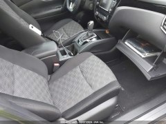 Nissan Rogue SV 2021 9