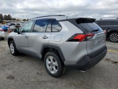 Toyota RAV4 XLE 2021 5