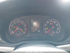 Volkswagen Passat SE 2021 10