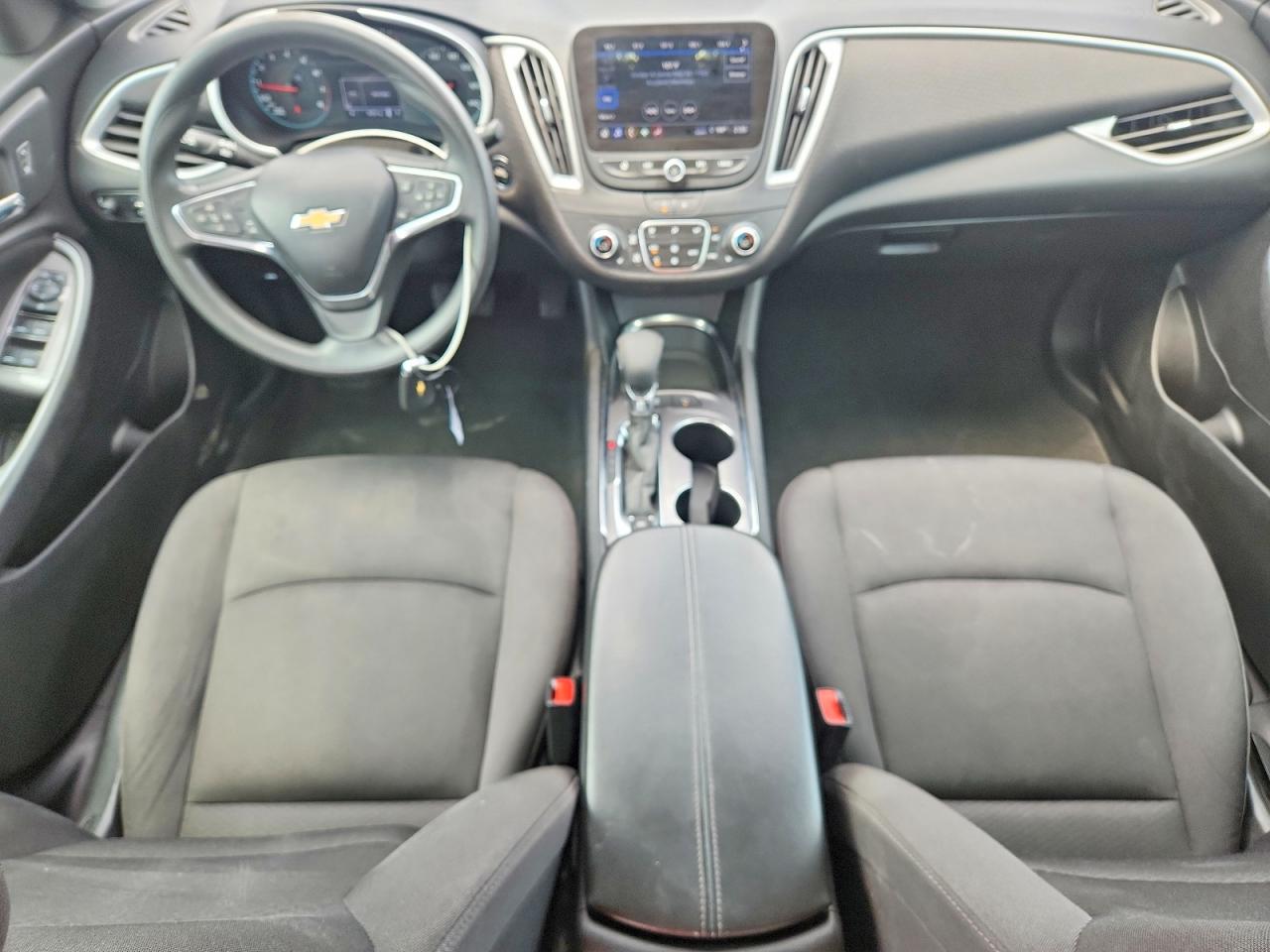 Chevrolet Malibu Lt 2024 7