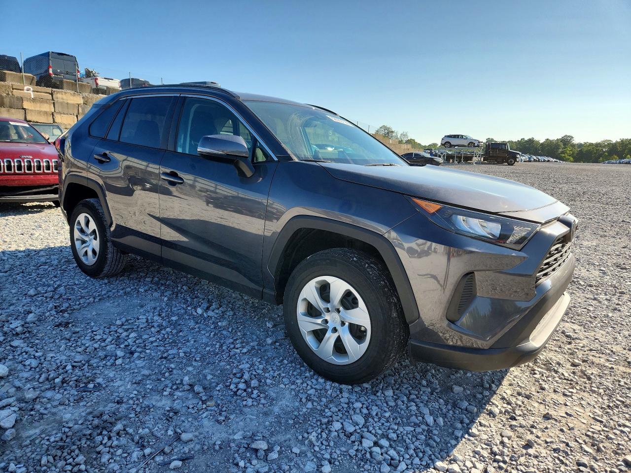 Toyota Rav4 LE 2019 3