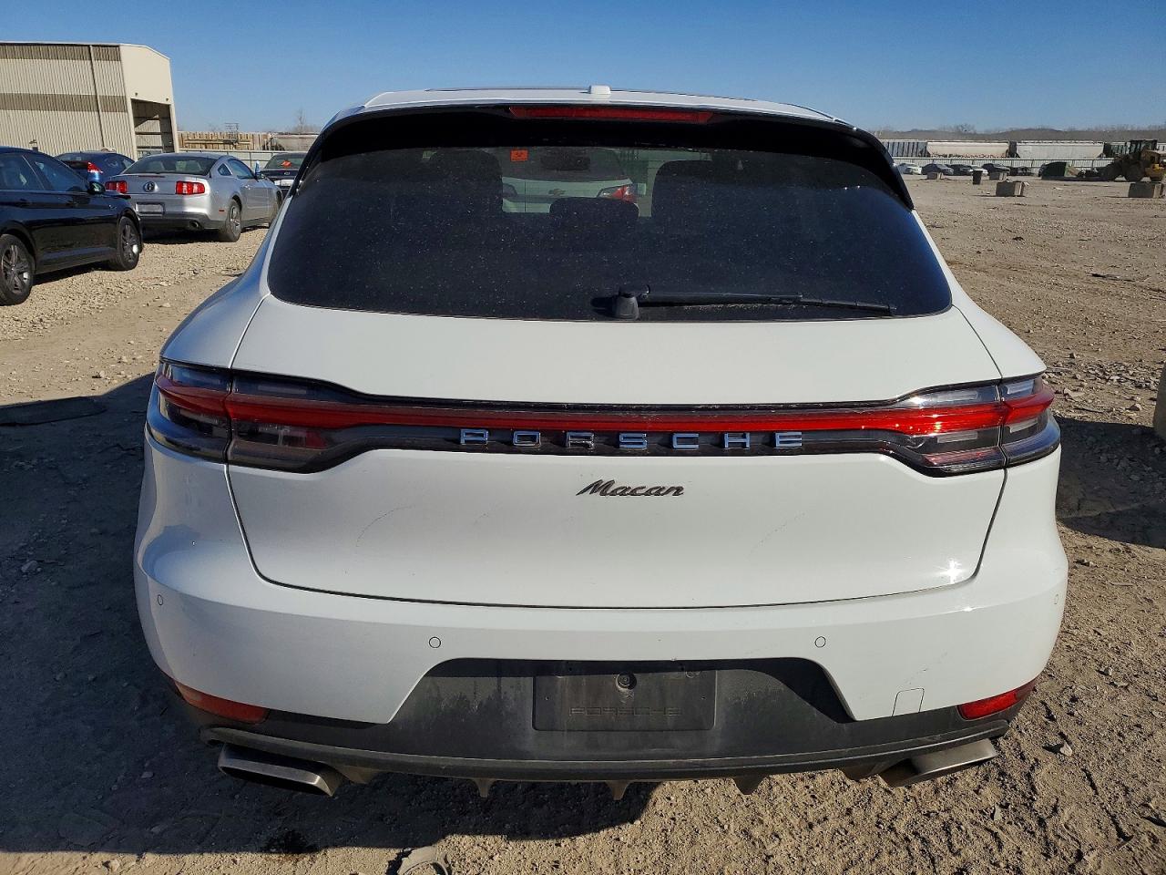 Porsche Macan 2021 5