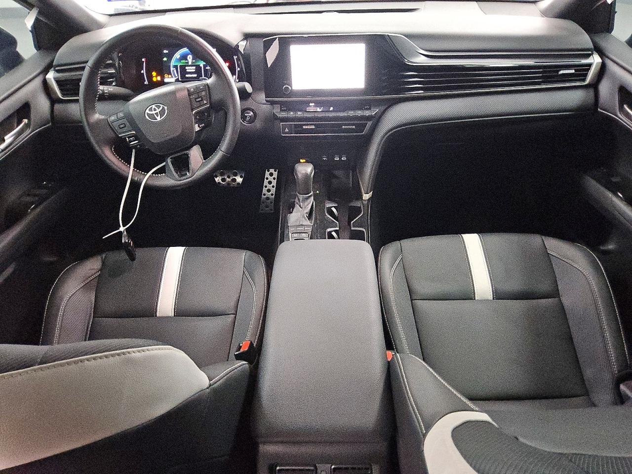 Toyota Camry SE 2025 7