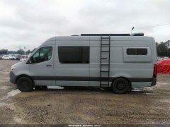 Mercedes-Benz Sprintert 2500 High Roof I4 2021 7