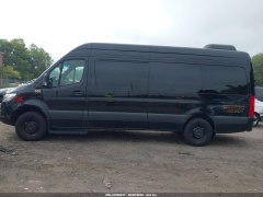 Mercedes-Benz Sprintert 2500 Passenger 2024 6