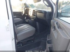 Chevrolet Express Work Van 2022 7