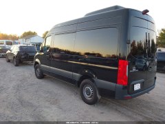 Mercedes-Benz Sprintert 2500 Standard Roof Passenger 2023 6