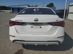 Nissan Sentra SV 2022 4