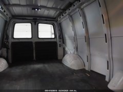 Chevrolet Express 2500 2021 8