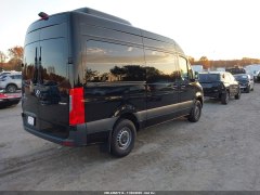 Mercedes-Benz Sprintert 2500 Standard Roof Passenger 2023 4