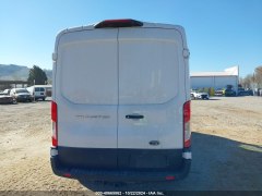 Ford Transit 250 Van 2023 14