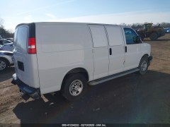 Chevrolet Express 2500 2020 4