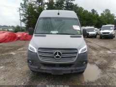 Mercedes-Benz Sprintert 2500 High Roof I4 2021 1