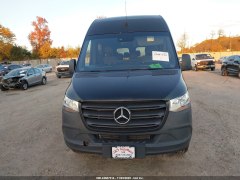 Mercedes-Benz Sprintert 2500 Standard Roof Passenger 2023 1
