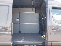 Mercedes-Benz Sprintert 2500 2025 10