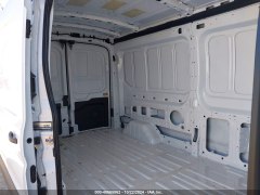 Ford Transit 250 Van 2023 7