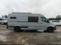 Mercedes-Benz Sprintert 2500 High Roof I4 2021 3