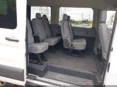 Ford Transit 150 Wagon XL 2017 10